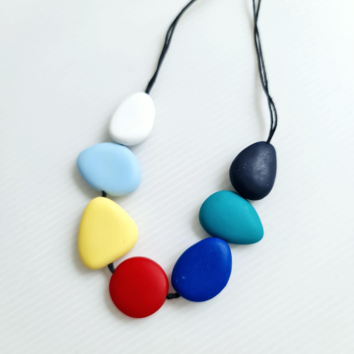 Pebbles Multicolour Winter Necklace