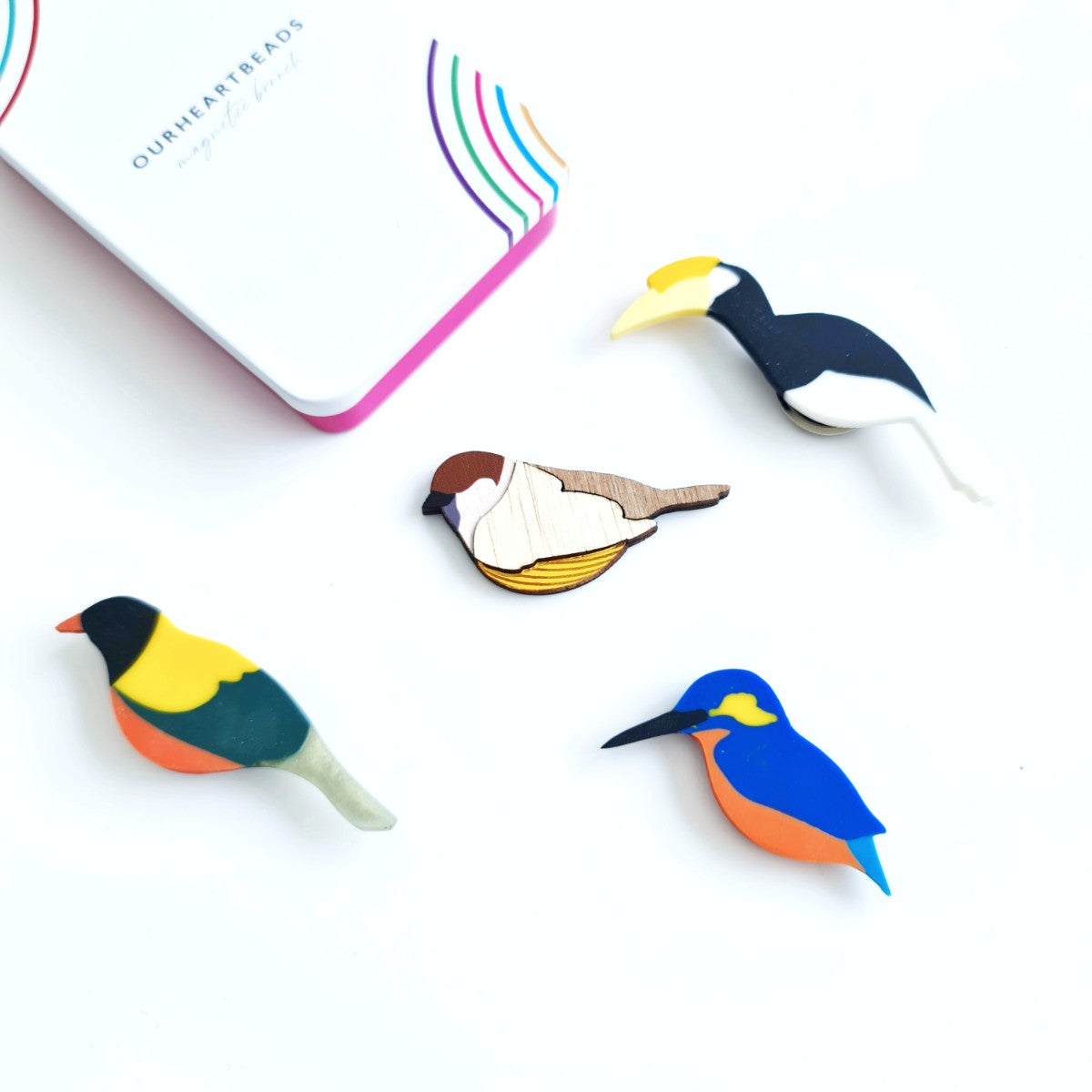 Black-naped Oriole Bird Brooch