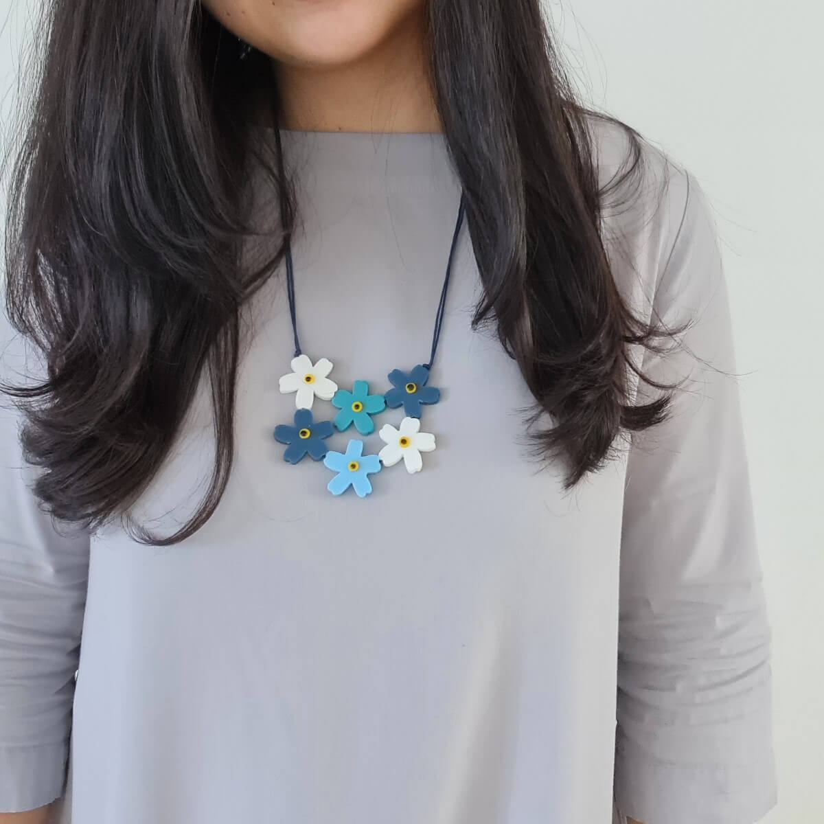 Forget Me Not Blue Necklace