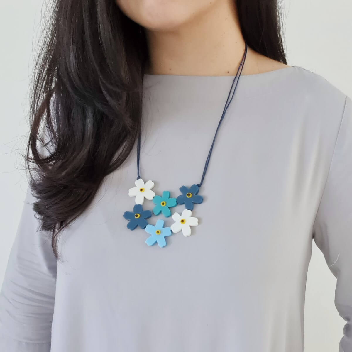 Forget Me Not Blue Necklace