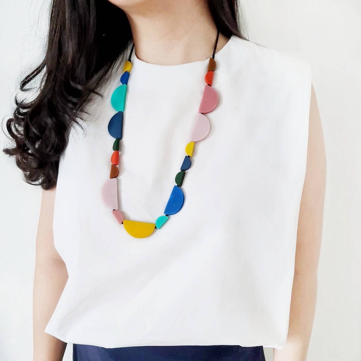 Halv Maya Vibrant Multicolour Necklace