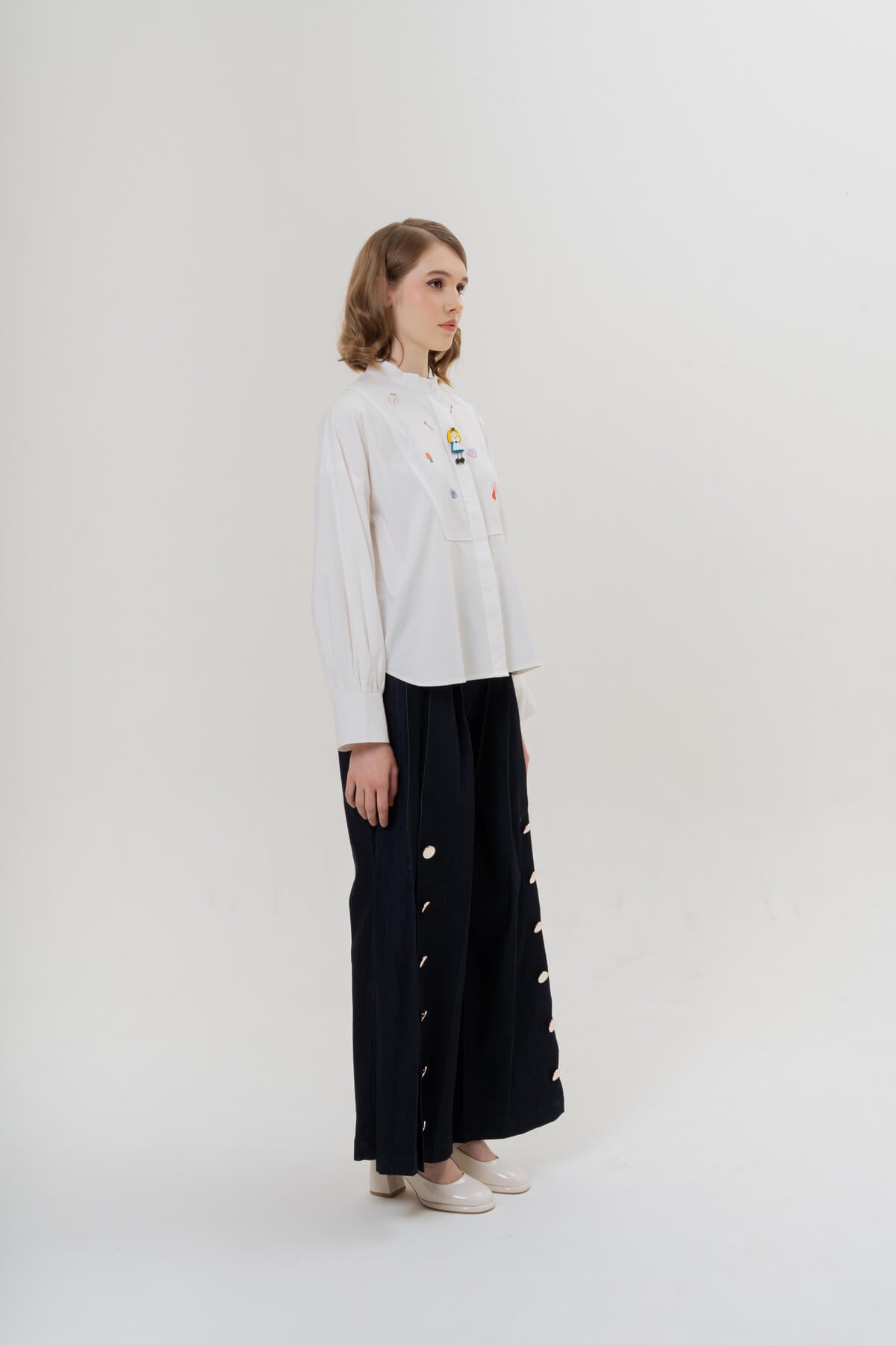 Allie Top & Alice Brooch