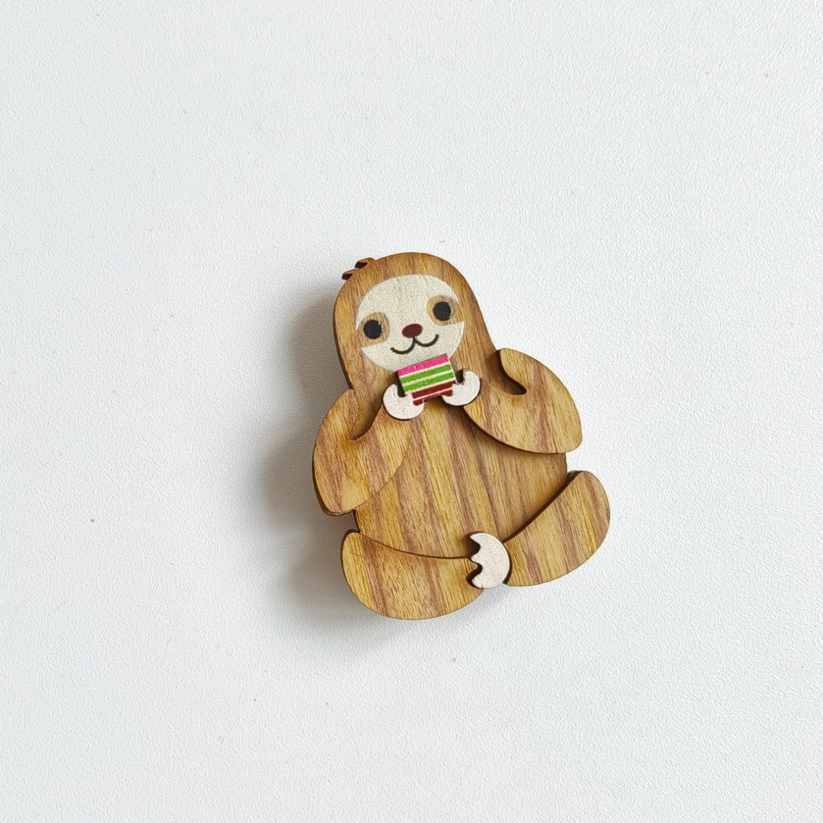 Sloth Kue Lapis Brooch