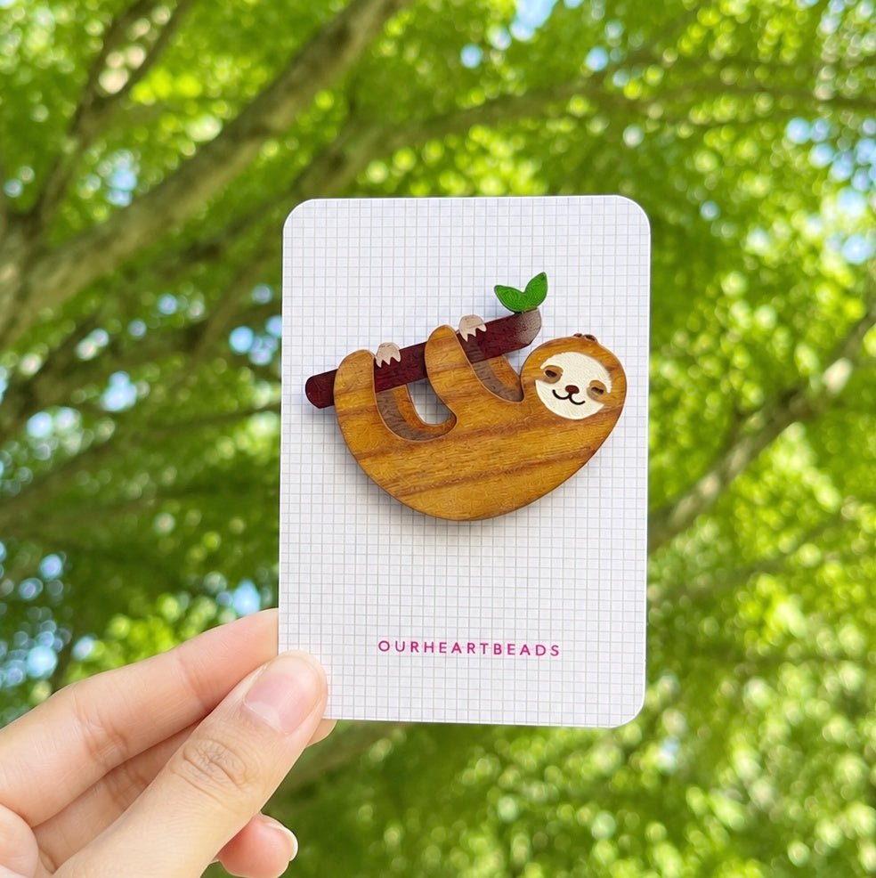 Sloth Hanging Brooch