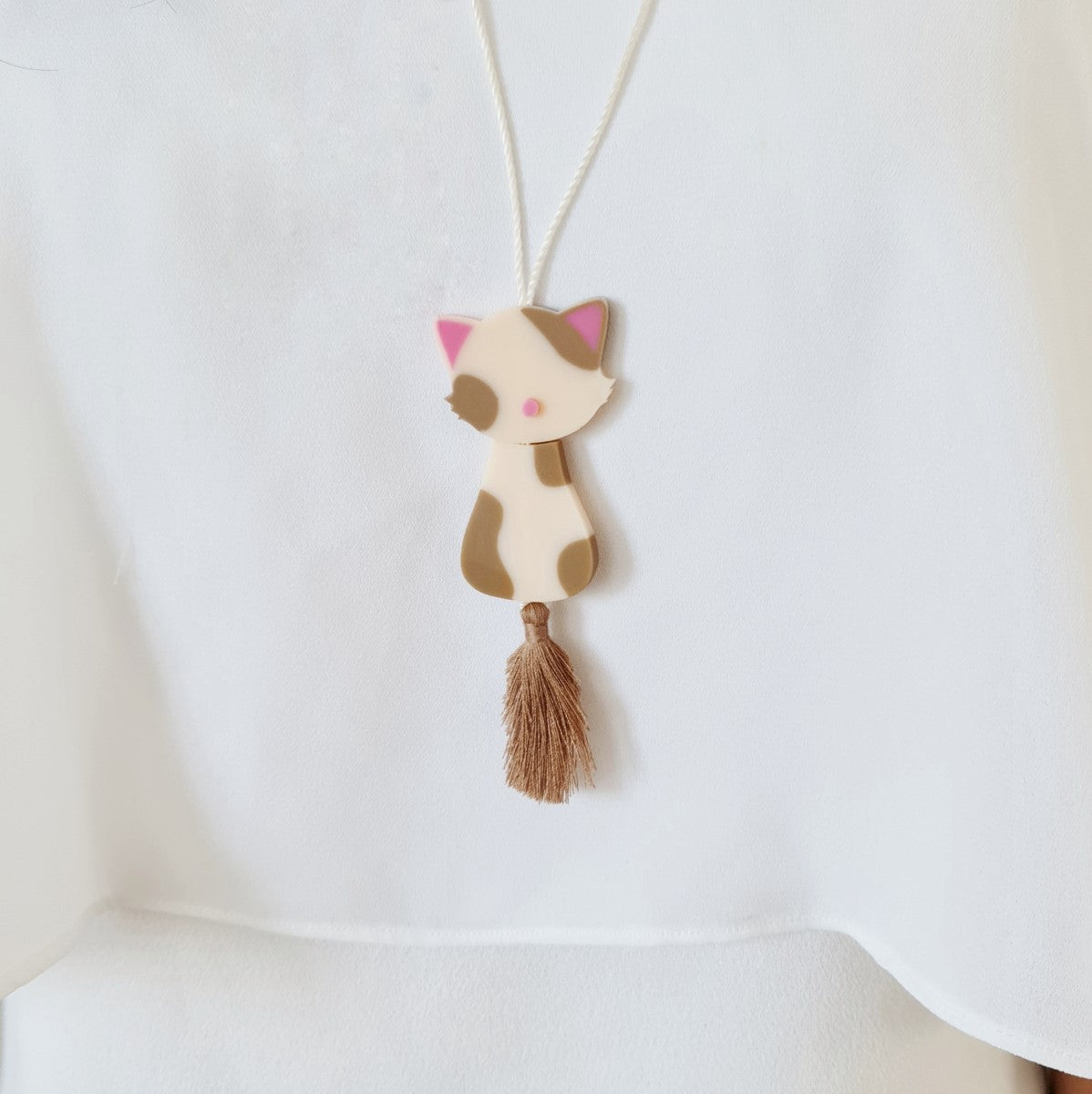 Milo Pendant Necklace