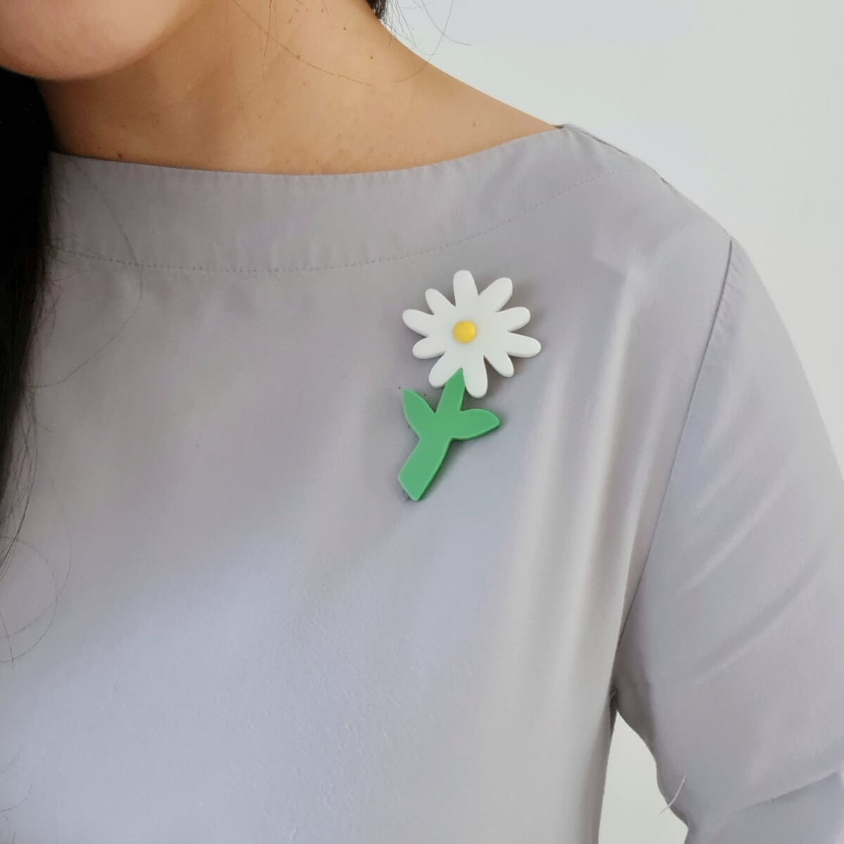 Daisy White Brooch