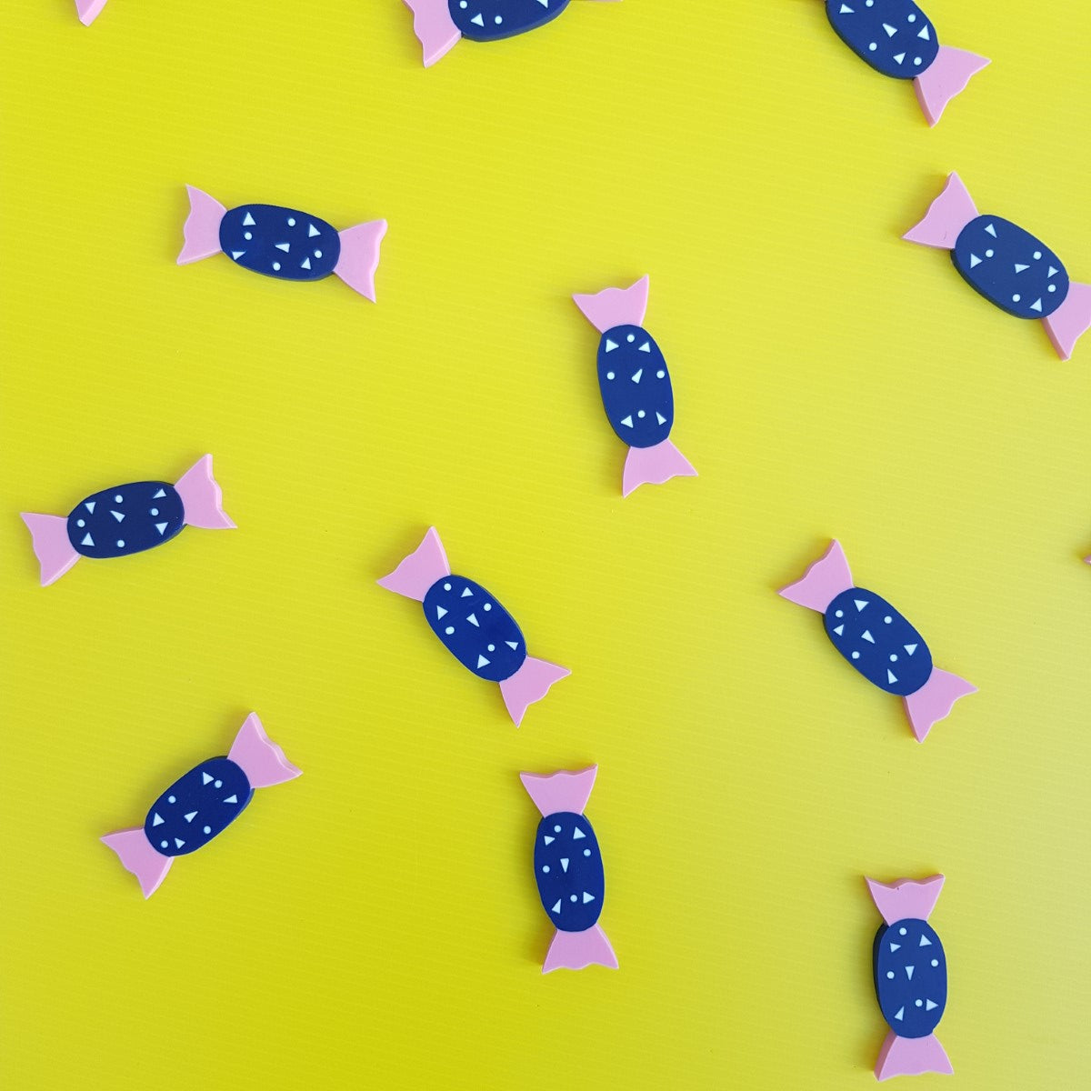 Candy Brooch - Bubble Gum