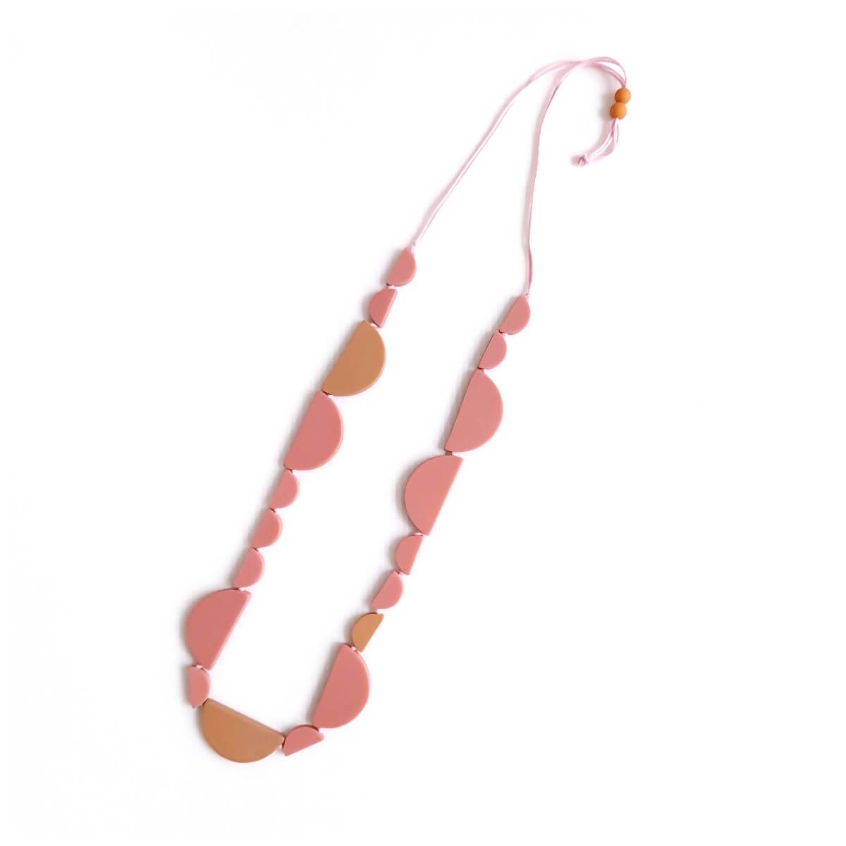 Halv Maya Blush Necklace