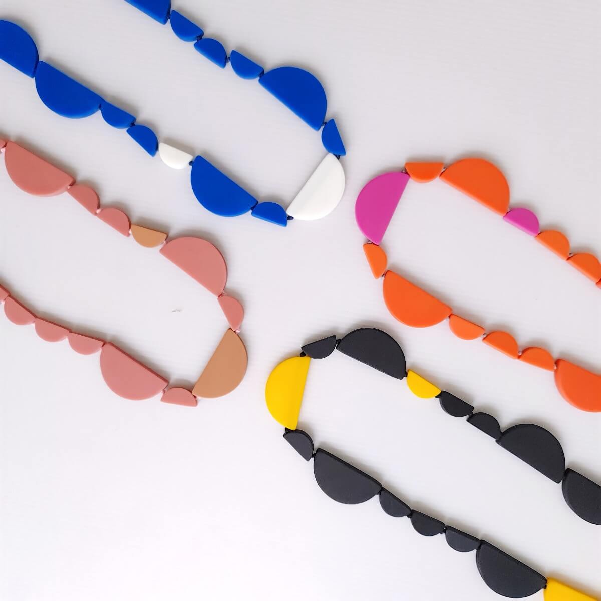 Halv Maya Blush Necklace