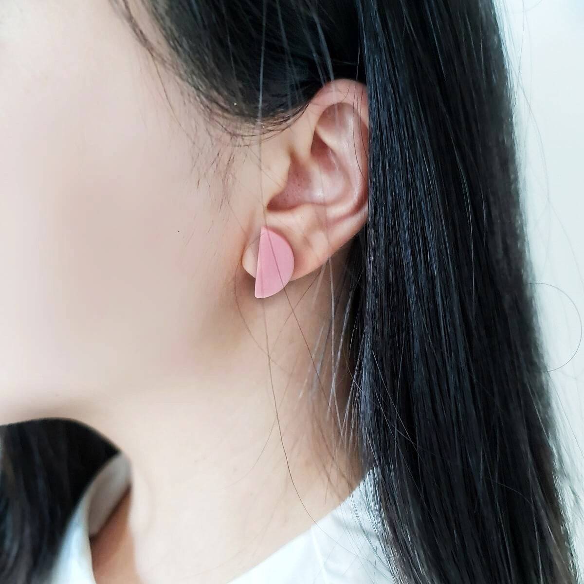 Halv Studs Blush Earrings