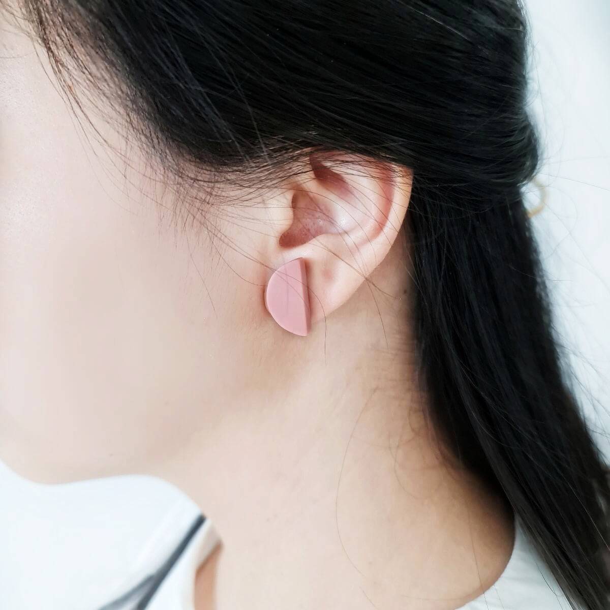 Halv Studs Blush Earrings