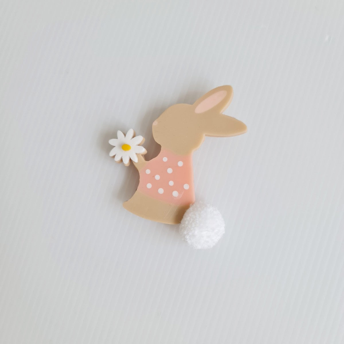 Bunny Flower Brooch Khaki