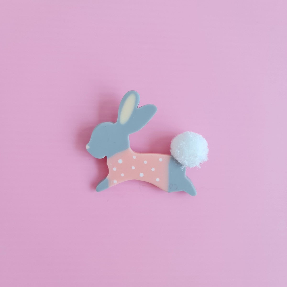 Bunny Hopping Brooch Grey